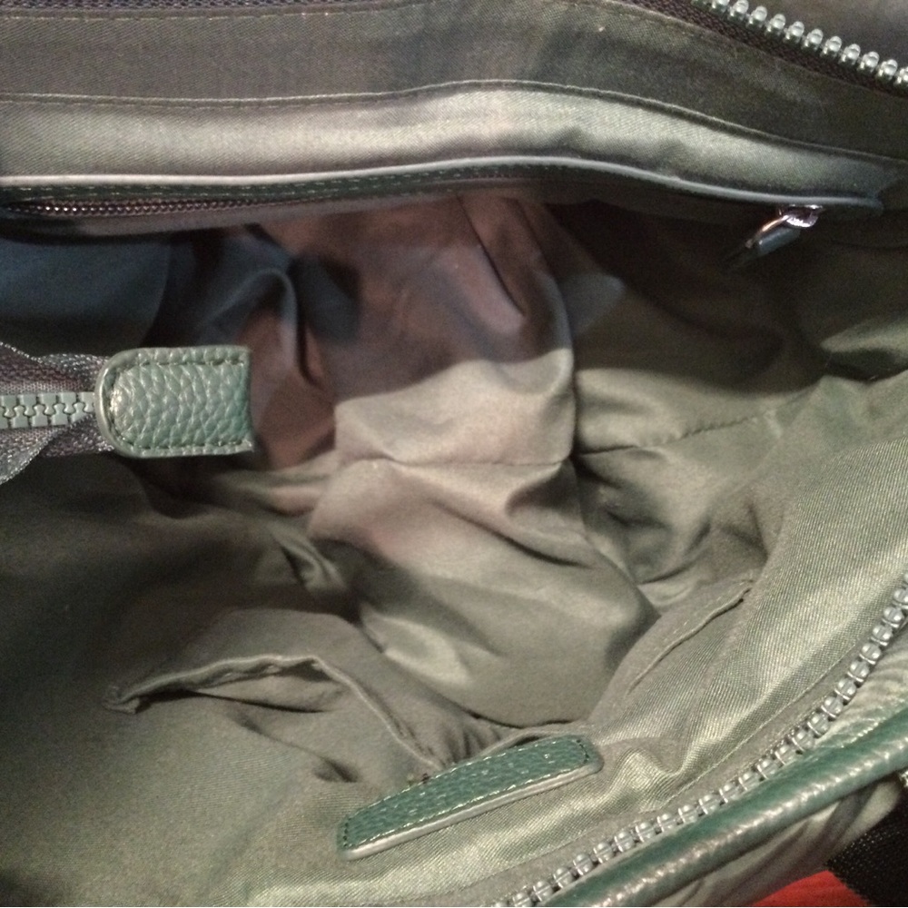 PRICE DROP! Green Puffer Bag Tote & Crossbody - Picture 10 of 15